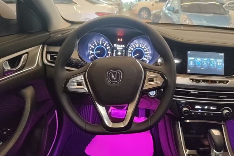 Used CHANGAN Eado 2018 1.6L GDI Automatic Fashion Edition Steering Wheel