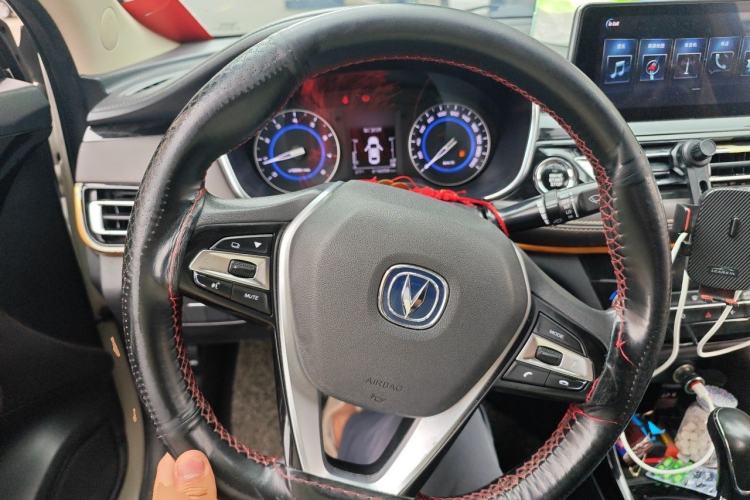Used CHANGAN Eado 2018 BlueMotion 1.6L GDI Automatic JingShang Model Steering Wheel