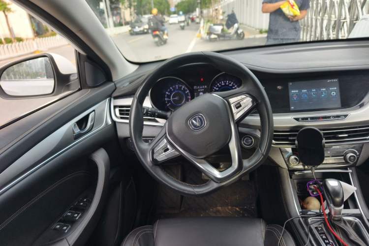 Used CHANGAN Eado 2018 High-Energy Blue-Drive 1.6L GDI Automatic Jingfeng Model Steering Wheel
