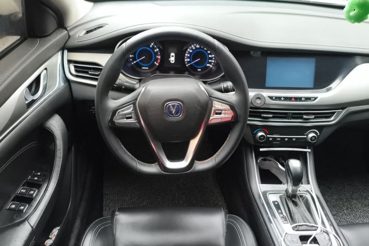 Used CHANGAN Eado 2018 1.6L GDI Automatic Fashion Edition Steering Wheel