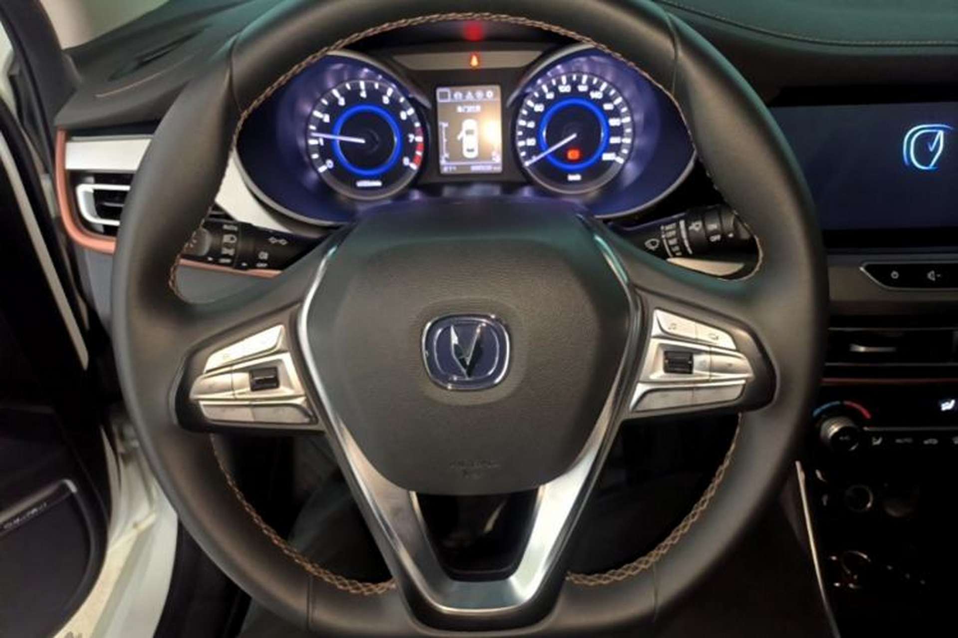 Used CHANGAN Eado 2018 1.6L GDI Manual Trendy Model China V Standard Steering Wheel