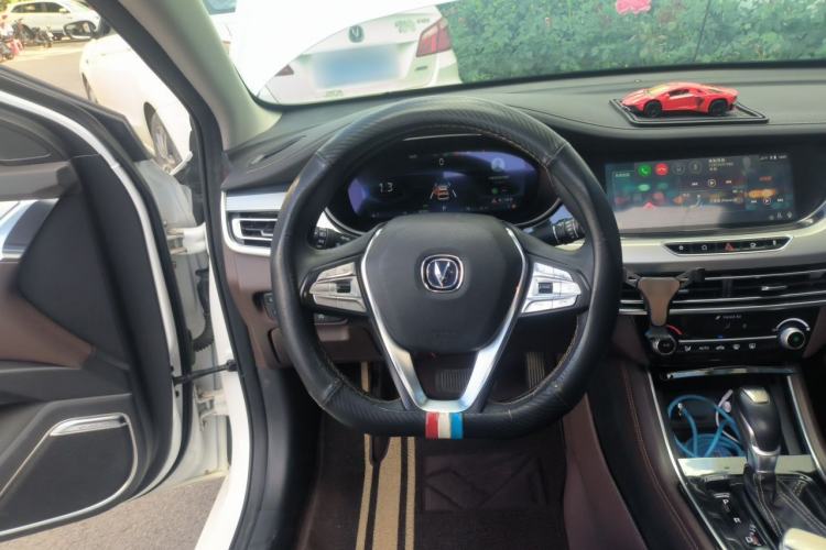 Used CHANGAN Eado 2018 High-Energy Edition 1.6L GDI Automatic Lingfeng Model China V Standard Steering Wheel