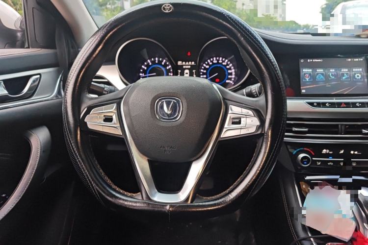 Used CHANGAN Eado 2018 1.6L GDI Automatic Fashion Edition Steering Wheel