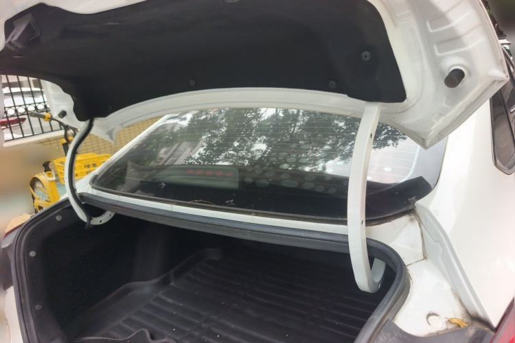 Used CHANGAN Eado 2018 1.6L GDI Automatic Fashion Edition Trunk