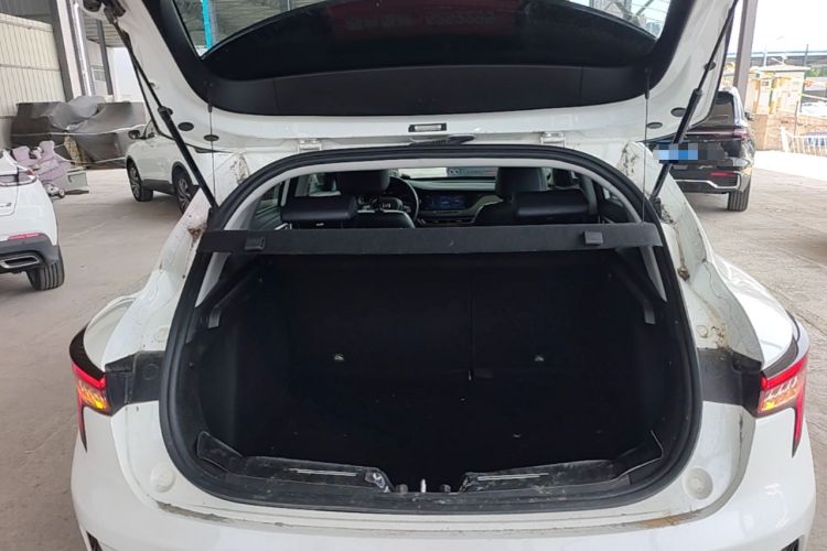 Used CHANGAN Eado 2018 1.6L GDI Manual Trendy Model China V Standard Trunk