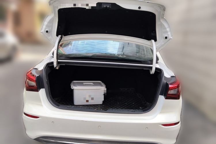 Used CHANGAN Eado 2018 1.6L GDI Manual Fashion Edition Trunk