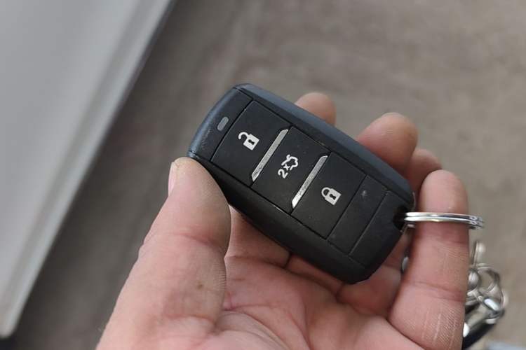 Used CHANGAN Eado 2018 1.6L GDI Manual Trendy Model China V Standard Vehicle Key