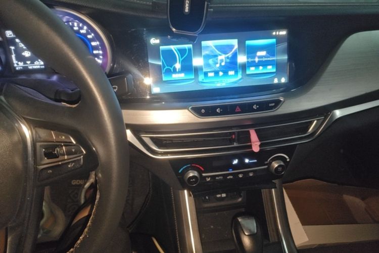 Used CHANGAN Eado 2019 High-Energy Edition 1.6L GDI Automatic Pioneer Model China VI Standard Audio And AC Panel