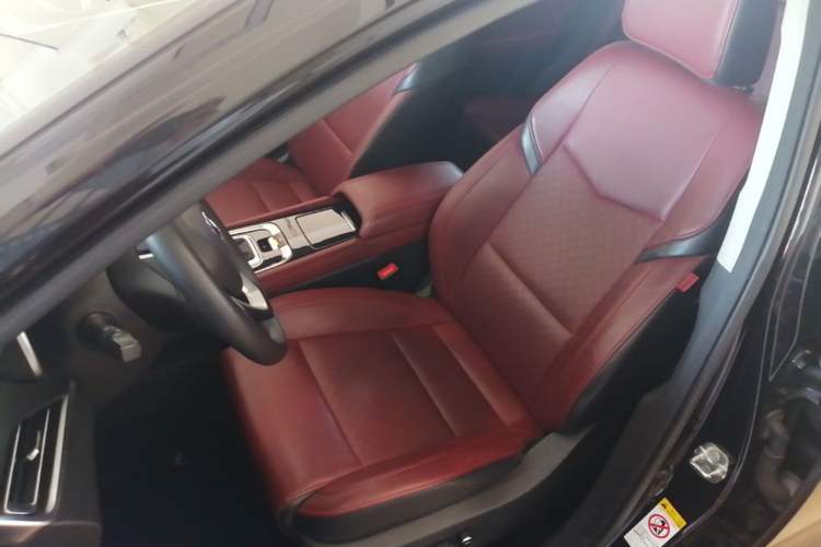 Used CHANGAN Eado 2019 Blue Whale Edition 280T GDI DCT High-Speed Model Left Front Seat