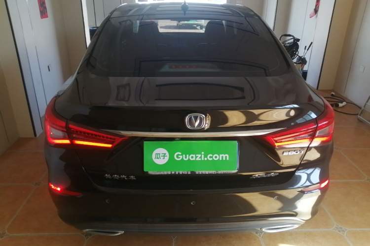 Used CHANGAN Eado 2019 Blue Whale Edition 280T GDI DCT High-Speed Model Rear