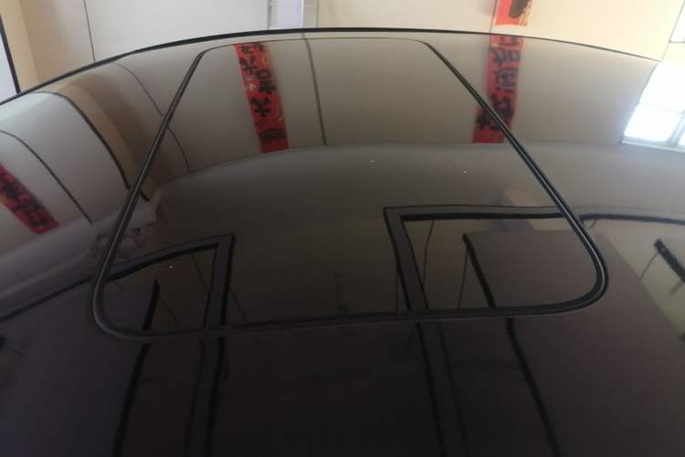 Used CHANGAN Eado 2019 Blue Whale Edition 280T GDI DCT High-Speed Model Roof