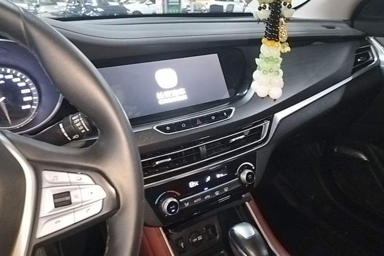 Used CHANGAN Eado 2019 Blue Whale Edition 280T GDI DCT High-Speed Model Audio And AC Panel