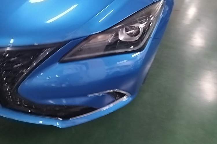 Used CHANGAN Eado 2019 Blue Whale Edition 280T GDI DCT High-Speed Model Left Front Headlight