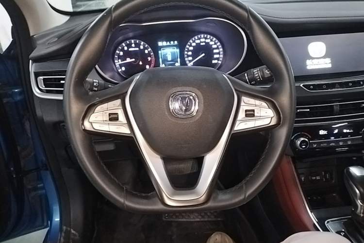 Used CHANGAN Eado 2019 Blue Whale Edition 280T GDI DCT High-Speed Model Steering Wheel