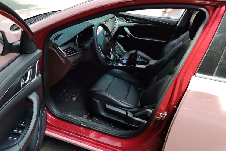 Used CHANGAN Eado 2019 Blue Whale Edition 280T GDI DCT High-Speed Model Driver Seat