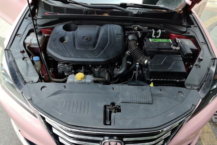 Used CHANGAN Eado 2019 Blue Whale Edition 280T GDI DCT High-Speed Model Engine Bay