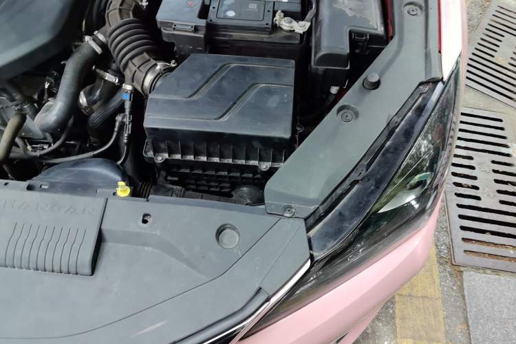 Used CHANGAN Eado 2019 Blue Whale Edition 280T GDI DCT High-Speed Model Engine Bay Left