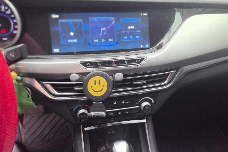 Used CHANGAN Eado 2019 High-Energy Edition 1.6L GDI Automatic Pioneer Model China VI Standard Audio And AC Panel