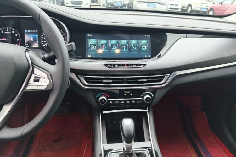Used CHANGAN Eado 2019 Blue Whale Edition 280T GDI DCT High-Speed Model Audio And AC Panel