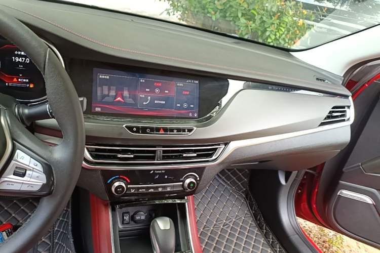 Used CHANGAN Eado 2019 Blue Whale Edition 280T GDI DCT Light-Speed Model Audio And AC Panel