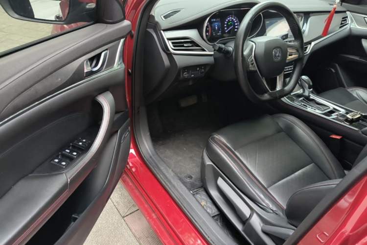 Used CHANGAN Eado 2019 Blue Whale Edition 280T GDI DCT High-Speed Model Driver Seat