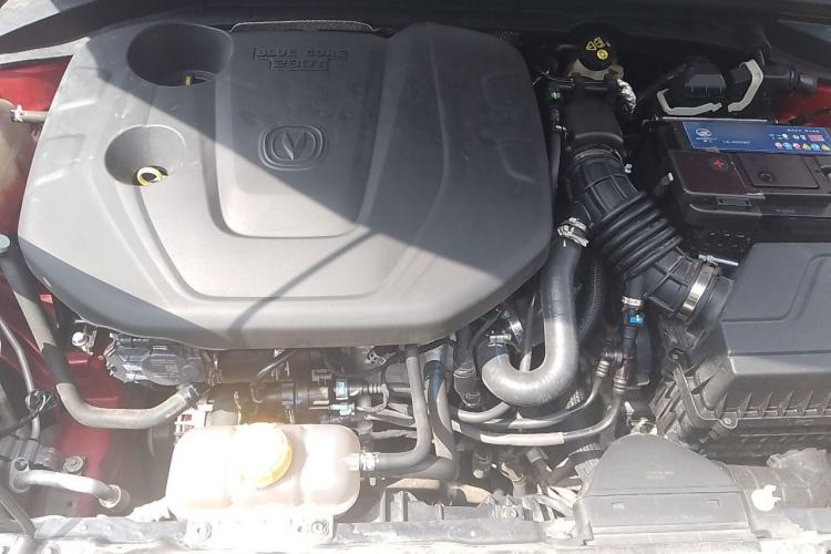 Used CHANGAN Eado 2019 Blue Whale Edition 280T GDI DCT High-Speed Model Engine Bay