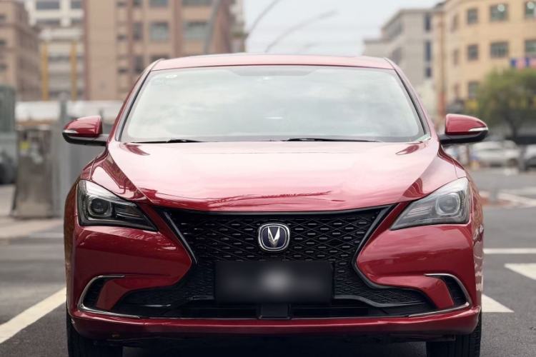 Used CHANGAN Eado 2019 Blue Whale Edition 280T GDI DCT High-Speed Model Exterior 9
