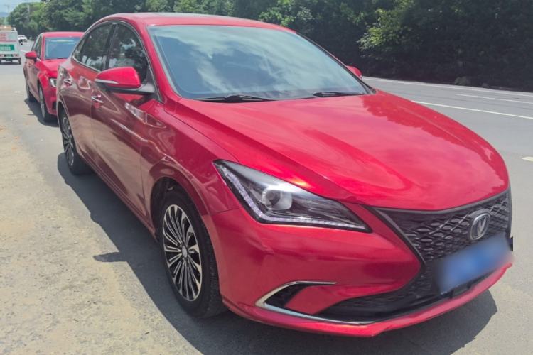 Used CHANGAN Eado 2019 Blue Whale Edition 280T GDI DCT High-Speed Model Front Right 45 Deg