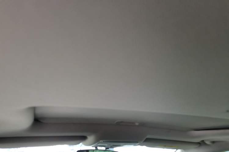 Used CHANGAN Eado 2019 High-Energy Edition 1.6L GDI Automatic Pioneer Model China VI Standard Headliner