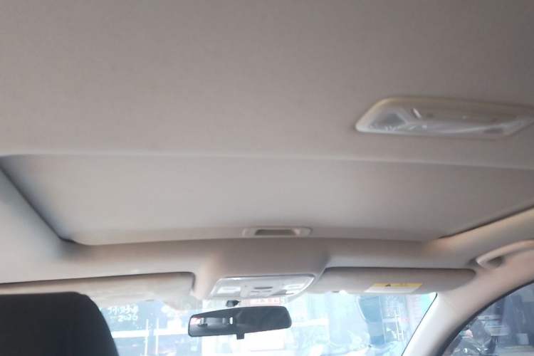 Used CHANGAN Eado 2019 Blue Whale Edition 280T GDI DCT High-Speed Model Headliner
