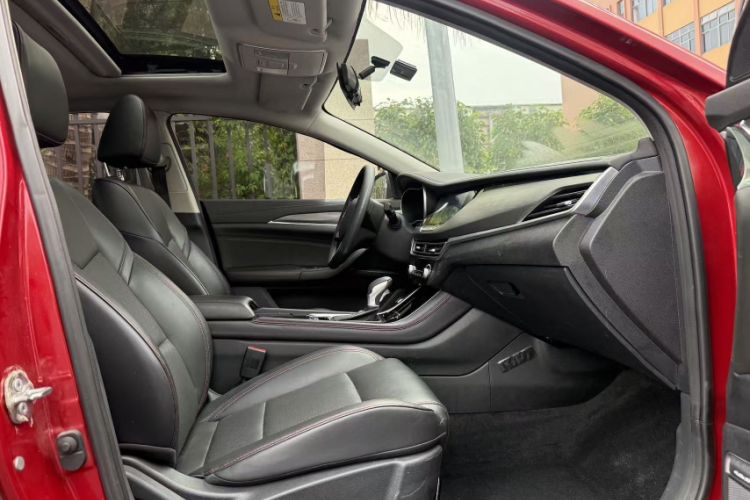 Used CHANGAN Eado 2019 Blue Whale Edition 280T GDI DCT High-Speed Model Interior 1