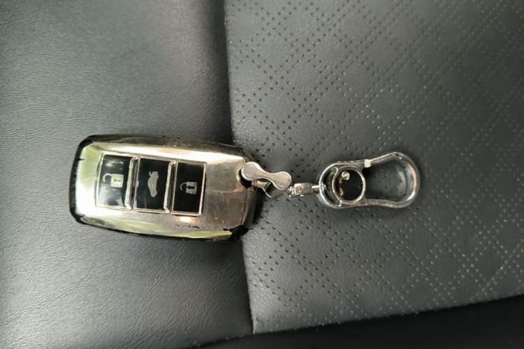 Used CHANGAN Eado 2019 Blue Whale Edition 280T GDI DCT High-Speed Model Interior 1