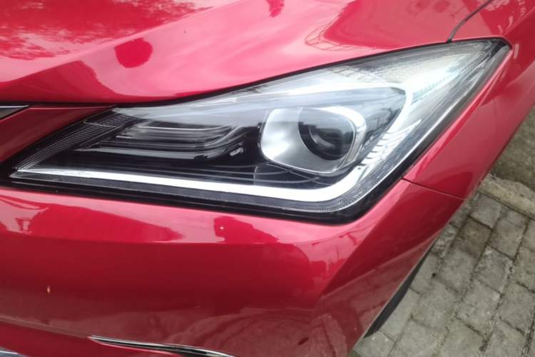 Used CHANGAN Eado 2019 1.6L GDI Manual Value Edition China VI Standard Left Front Headlight