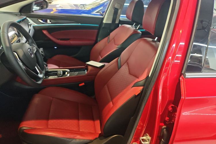 Used CHANGAN Eado 2019 Blue Whale Edition 280T GDI DCT High-Speed Model Left Front Seat