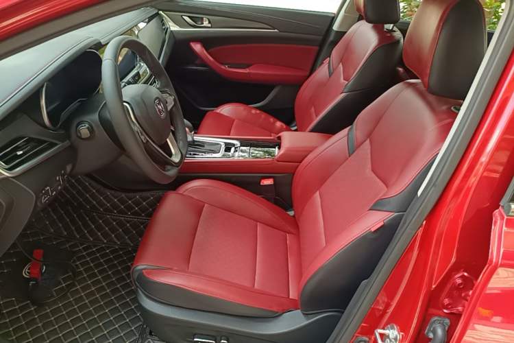 Used CHANGAN Eado 2019 Blue Whale Edition 280T GDI DCT Light-Speed Model Left Front Seat