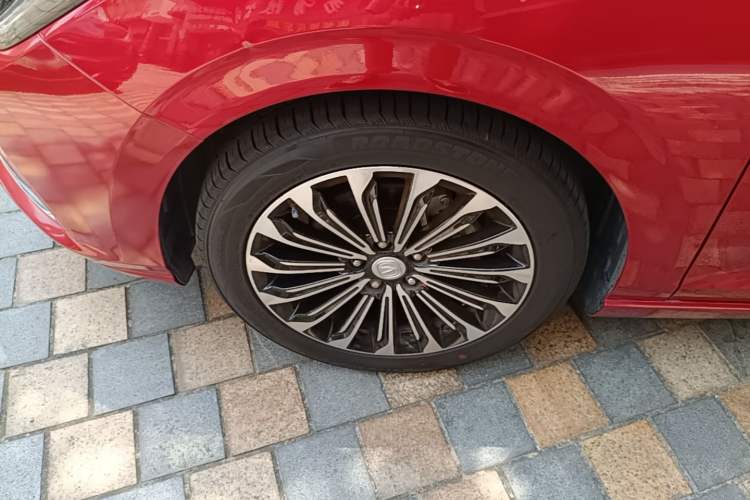 Used CHANGAN Eado 2019 Blue Whale Edition 280T GDI DCT Light-Speed Model Left Front Wheel Hub