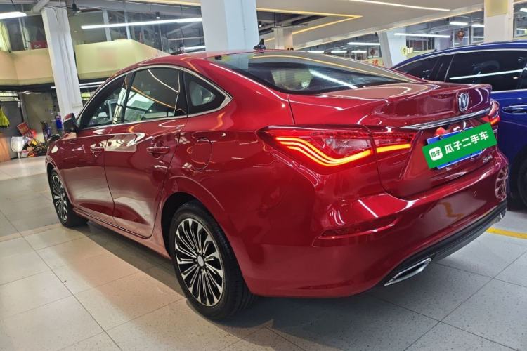Used CHANGAN Eado 2019 Blue Whale Edition 280T GDI DCT High-Speed Model Left Side