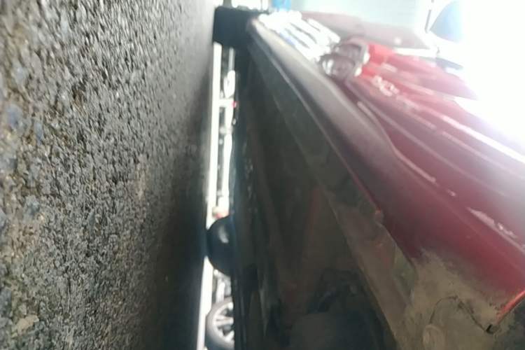 Used CHANGAN Eado 2019 Blue Whale Edition 280T GDI DCT High-Speed Model Left Side Sill