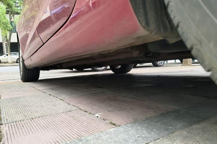 Used CHANGAN Eado 2019 Blue Whale Edition 280T GDI DCT High-Speed Model Left Side Sill
