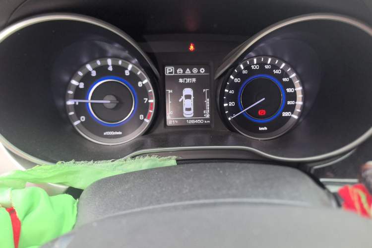 Used CHANGAN Eado 2019 High-Energy Edition 1.6L GDI Automatic Pioneer Model China VI Standard Odometer Close Up