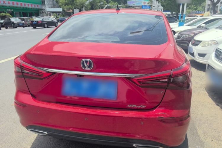 Used CHANGAN Eado 2019 Blue Whale Edition 280T GDI DCT High-Speed Model Rear