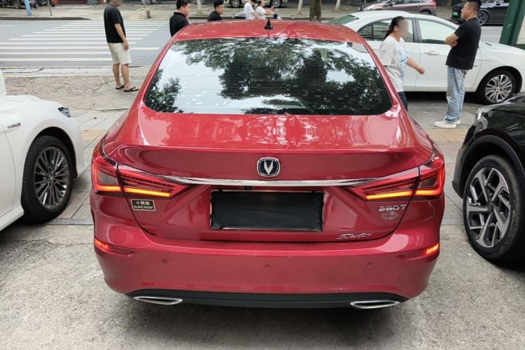 Used CHANGAN Eado 2019 Blue Whale Edition 280T GDI DCT High-Speed Model Rear