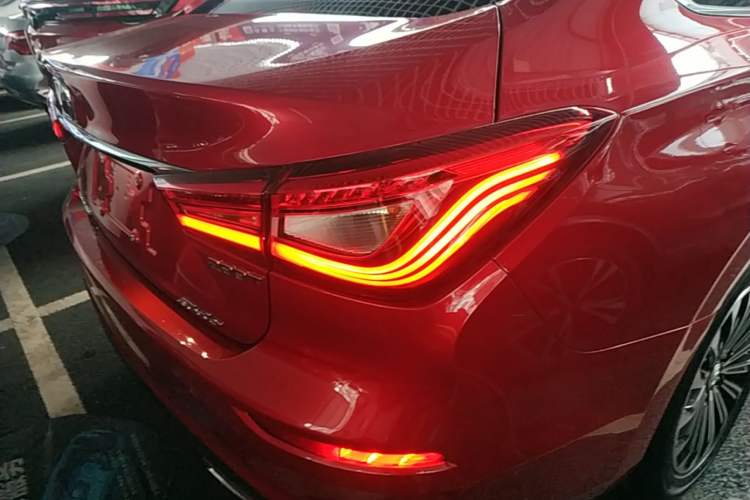 Used CHANGAN Eado 2019 Blue Whale Edition 280T GDI DCT High-Speed Model Right Rear Taillight