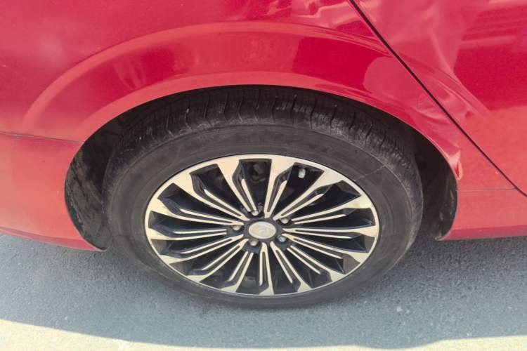 Used CHANGAN Eado 2019 Blue Whale Edition 280T GDI DCT High-Speed Model Right Rear Wheel Hub