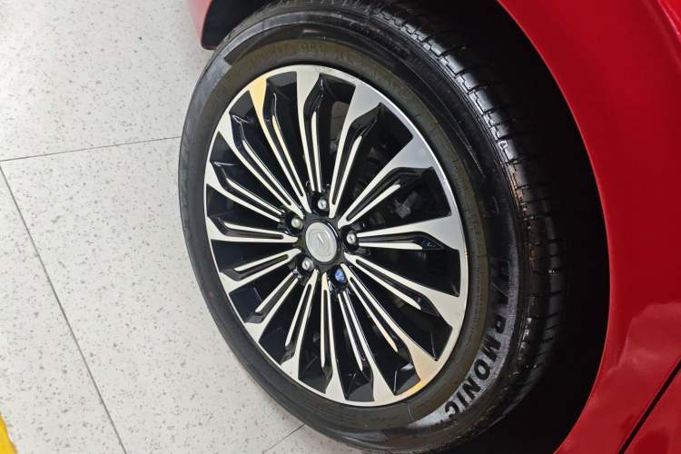 Used CHANGAN Eado 2019 Blue Whale Edition 280T GDI DCT High-Speed Model Right Rear Wheel Hub