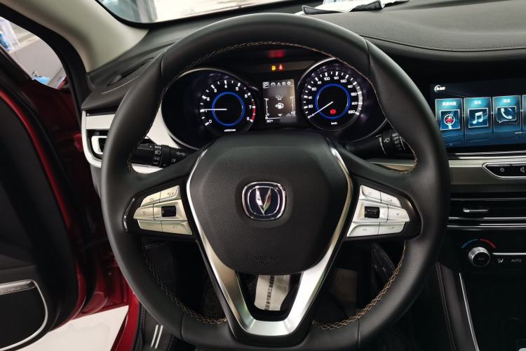 Used CHANGAN Eado 2019 High-Energy Edition 1.6L GDI Automatic Pioneer Model China VI Standard Steering Wheel