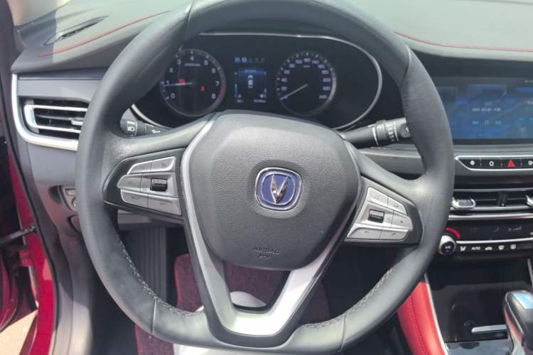 Used CHANGAN Eado 2019 Blue Whale Edition 280T GDI DCT High-Speed Model Steering Wheel