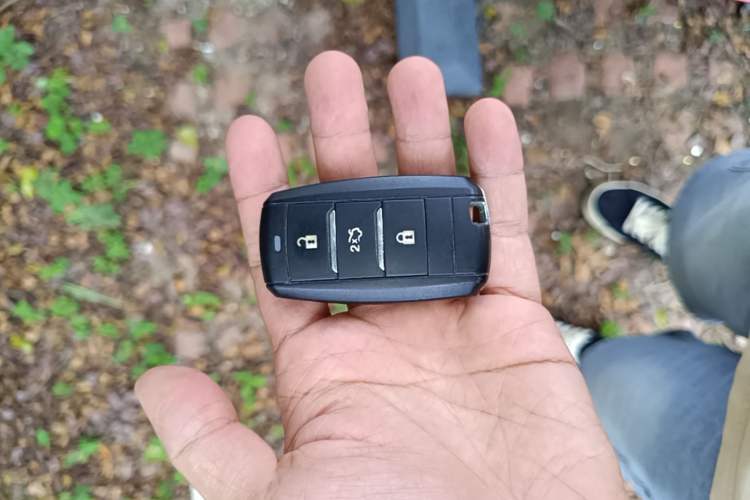 Used CHANGAN Eado 2019 Blue Whale Edition 280T GDI DCT Light-Speed Model Vehicle Key