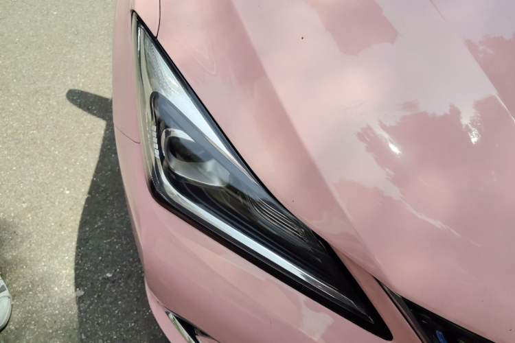 Used CHANGAN Eado 2019 Blue Whale Edition 280T GDI DCT High-Speed Model Right Front Headlight