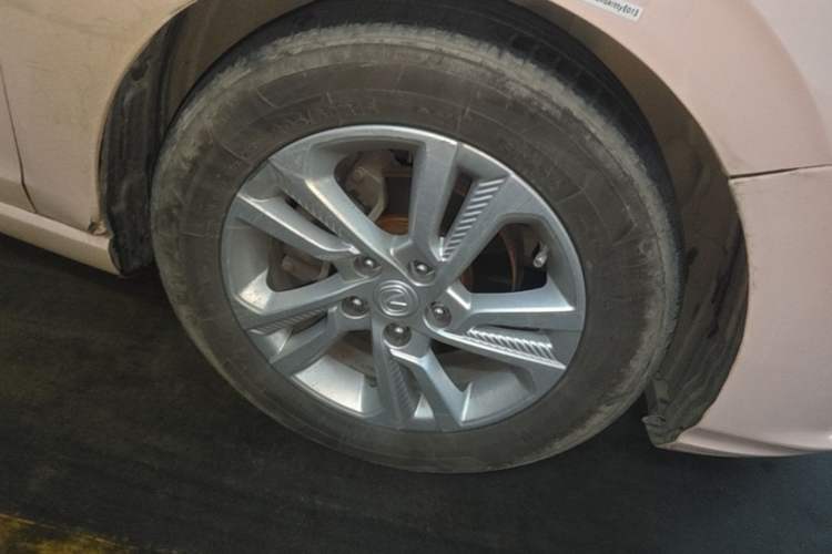 Used CHANGAN Eado 2019 High-Energy Edition 1.6L GDI Automatic Pioneer Model China VI Standard Right Front Wheel Hub